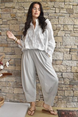 Jo Jo Quirky Classic Barrel Pant Dove